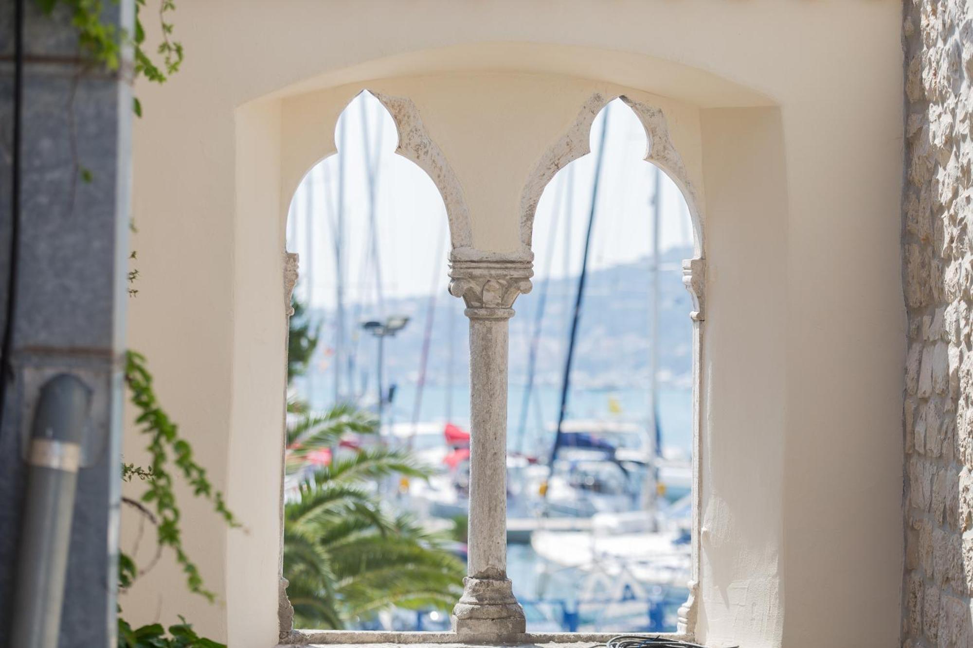 Bifora Heritage Hotel Trogir Ngoại thất bức ảnh